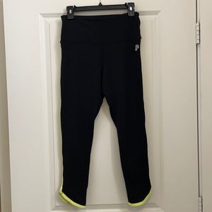 Victoria’s Secret Yoga Pants